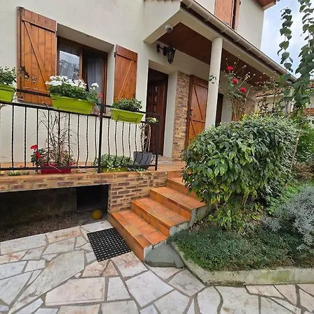 Apartment Duplex En Maison Individuelle De 70 M2avec Jardin