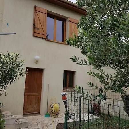 Duplex En Maison Individuelle De 70 M2avec Jardin Apartment *